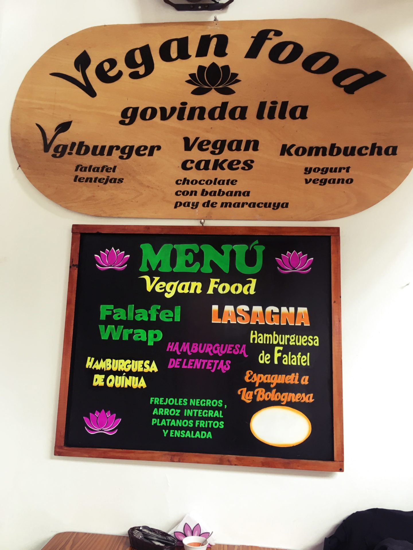 ペルー・クスコの SAN BLAS サンブラス市場にあるヴィーガン料理のレストラン Vegan Food Govinda Lila |  ペルートラベルクラブ