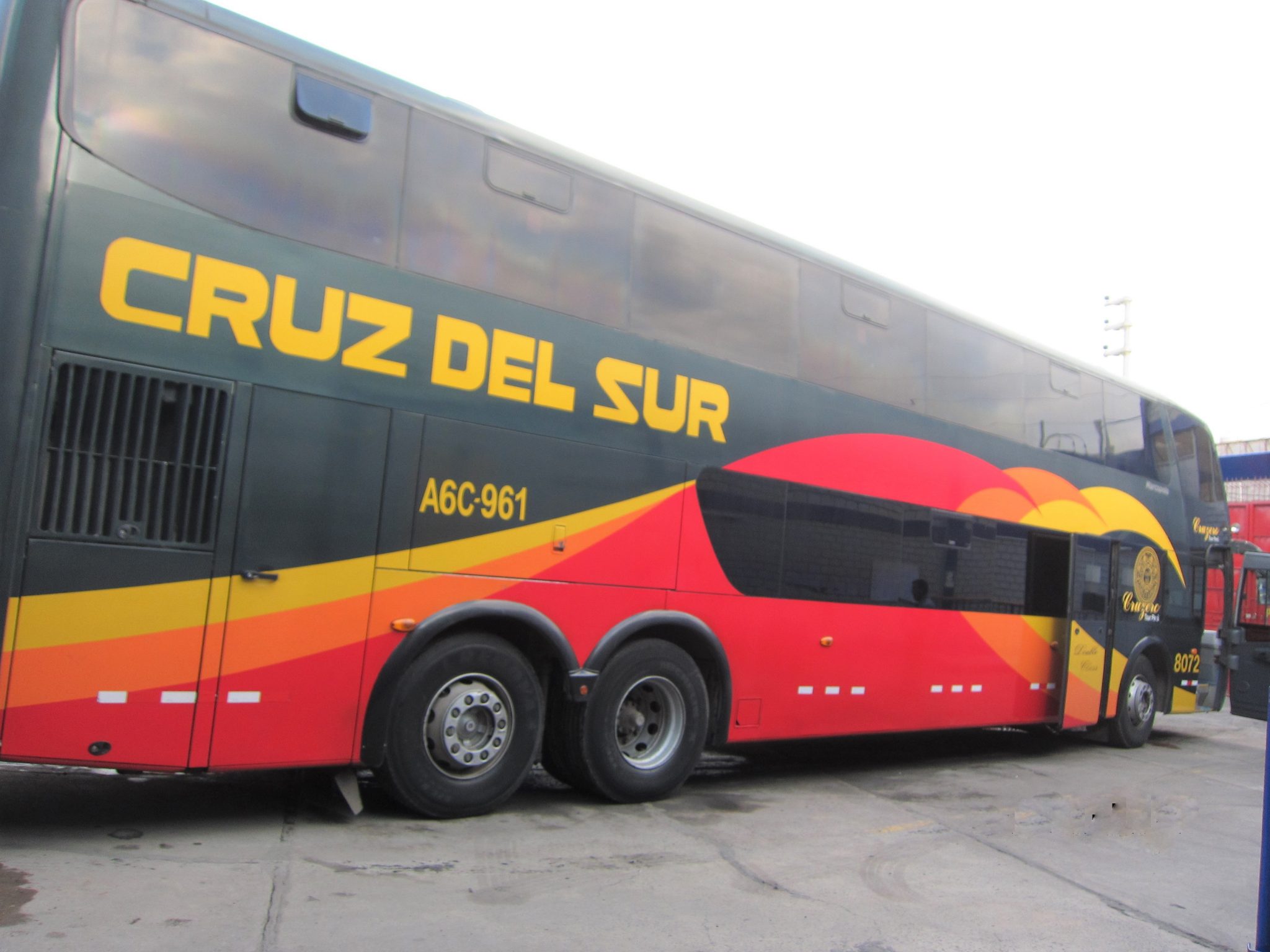 ペルー、旅行、バス