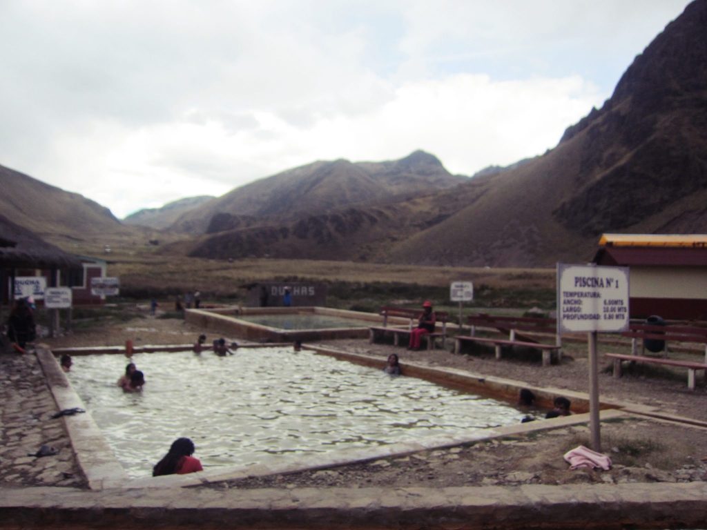ペルー、クスコ、観光スポット、温泉