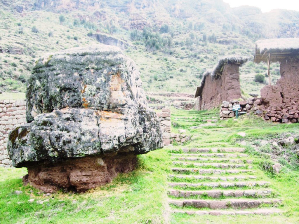 ペルー、クスコ、カルカ、観光スポット、遺跡