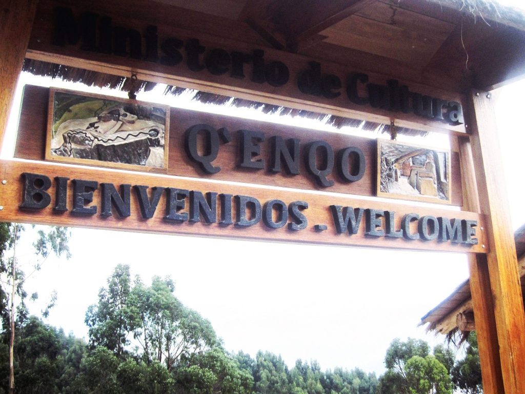 ペルー、クスコ、観光スポット、遺跡、Qenqo、ケンコー