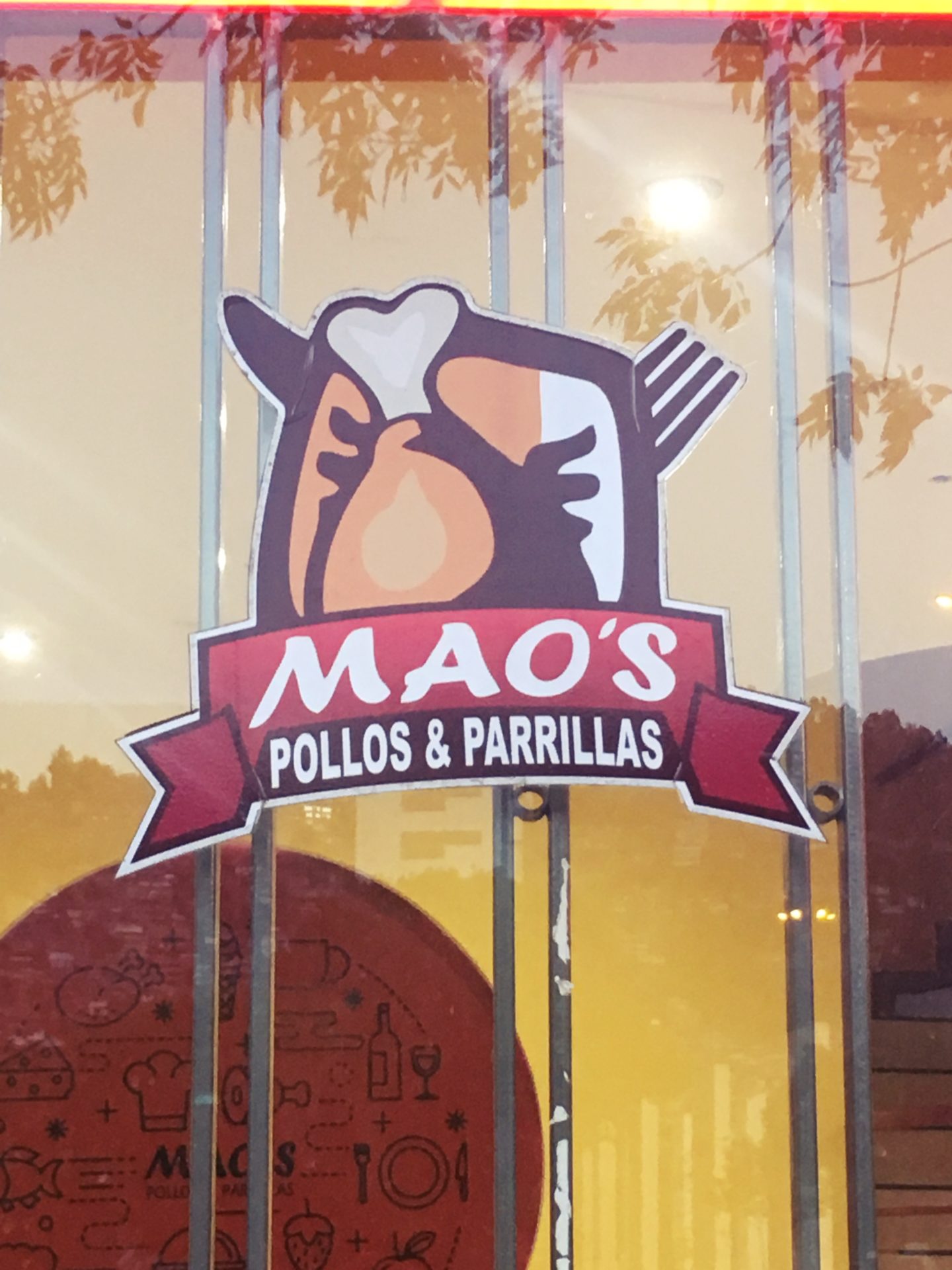 ペルー, クスコ, 肉, ローストチキン, ペルー料理, おいしい, おすすめ, レストラン, MAO'S